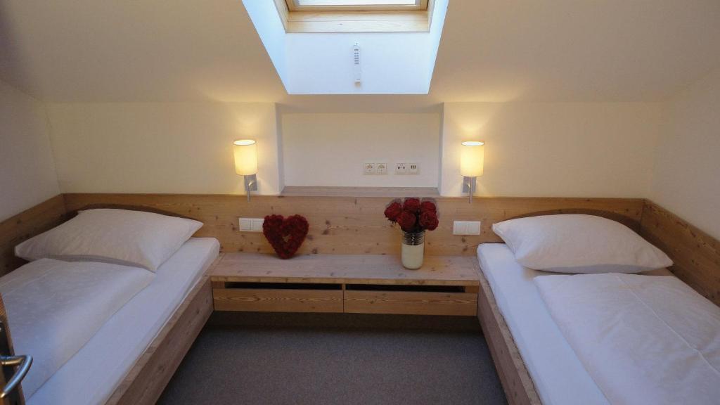 Landhaus Schoesser-Brandler مايرهوفن الغرفة الصورة